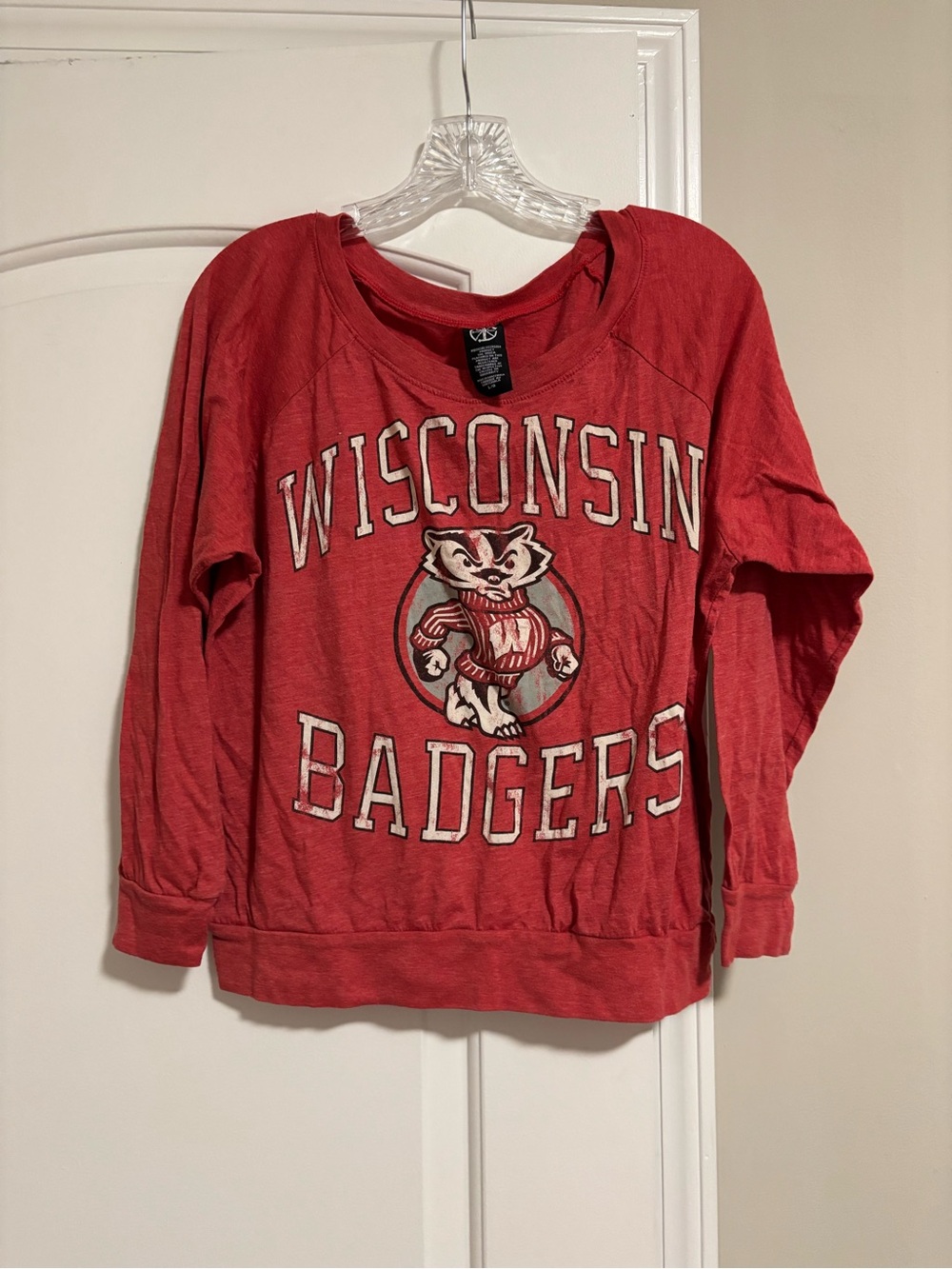 WISCONSIN BADGERS, Red Women’s Long Sleeve Top, Size Large